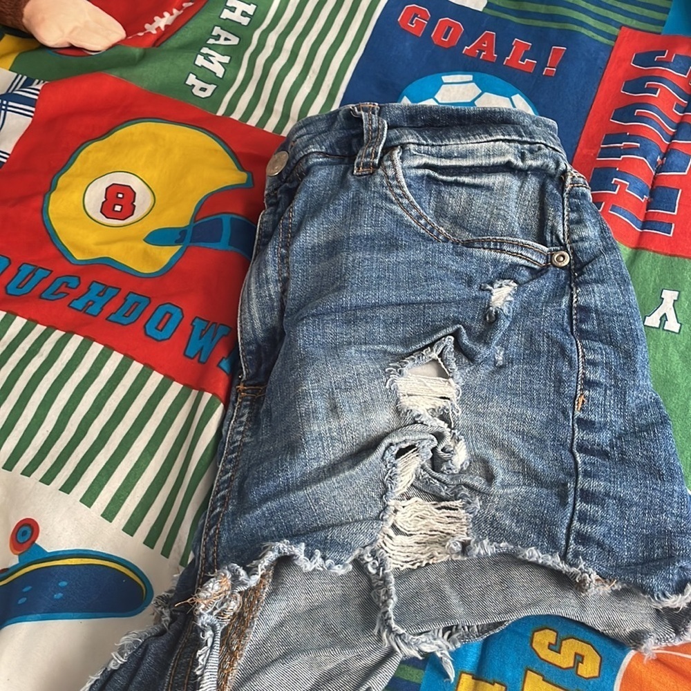 Bluenotes woman’s shorts - Picture 3 of 6